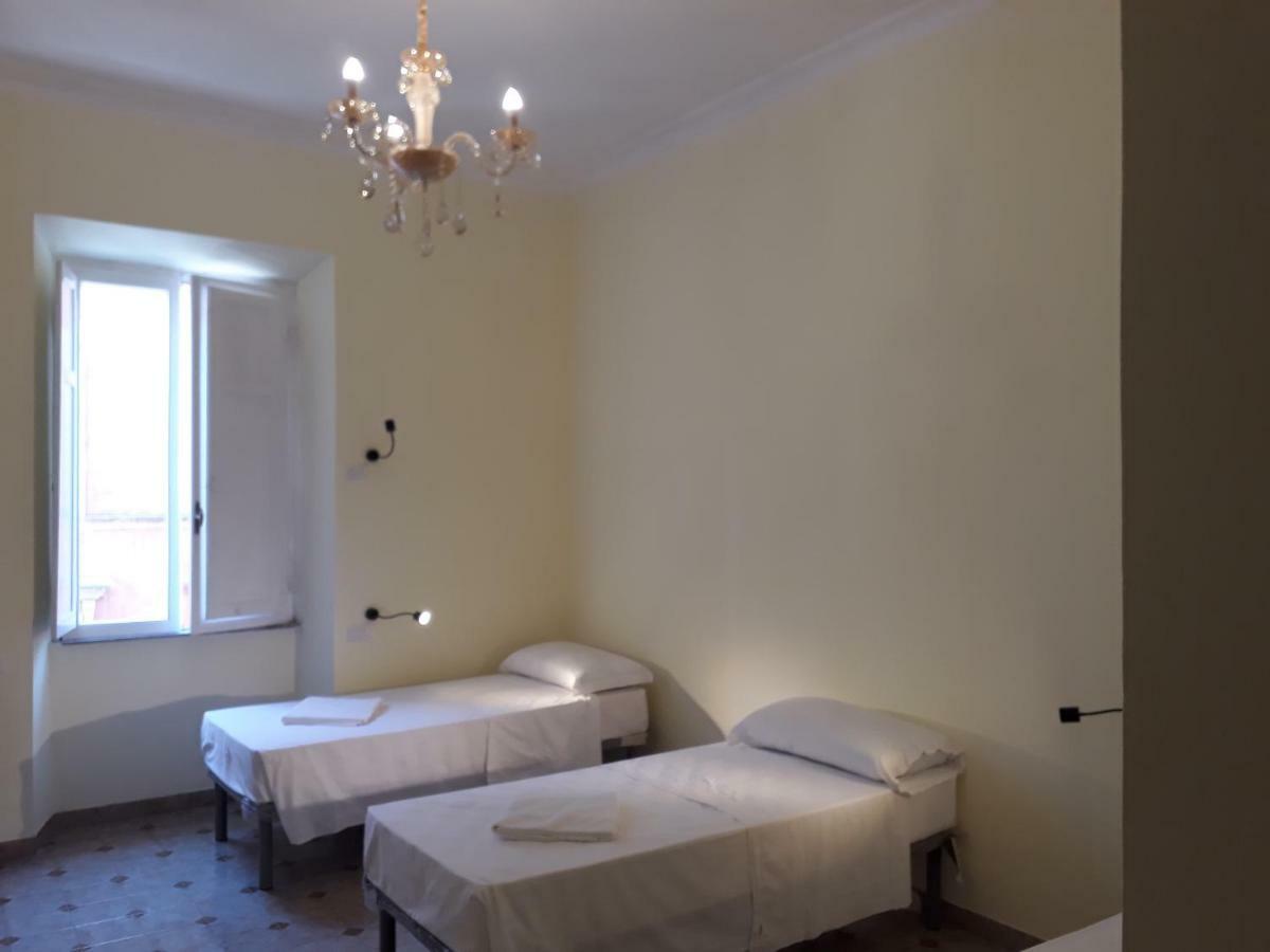 Bed 4-Bed Mixed Dormitory Room